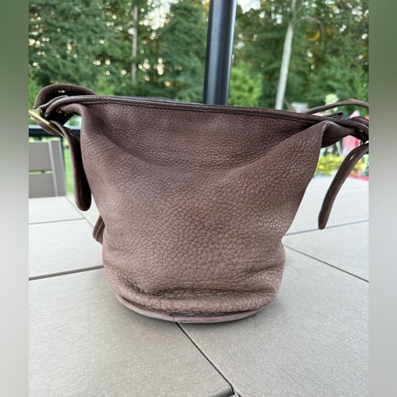 Vintage Coach Nubuc Helen’s Legacy Duffle 4952 in Chocolate 🐻🍫 - Picture 2 of 12